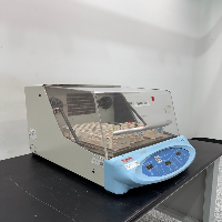 Thermo MaxQ4000 Incubator Shaker image 0